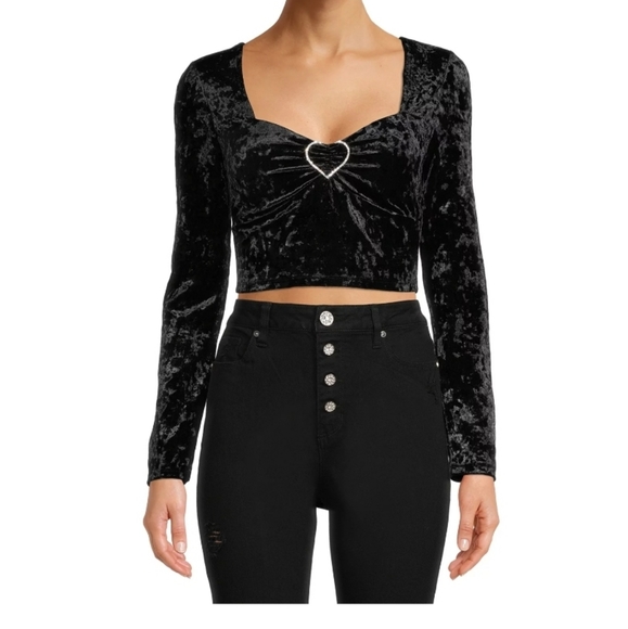 Madden NYC Junior's Velour Top with Rhinestone Heart - Picture 7 of 9